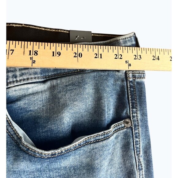 Torrid Womens Sky High Kick Boot Jeans Super Soft Stretch Denim Size 26R - Picture 6 of 16